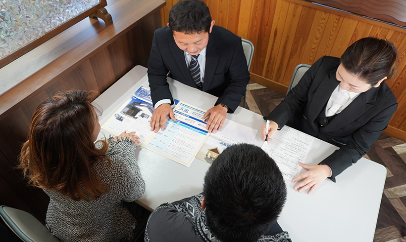 毎月30組以上の物件を探している方々が来店